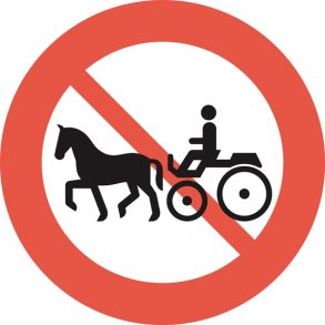 C24,2 70 cm. Hestekretj forbudt